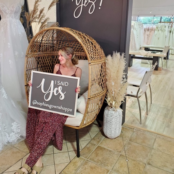 Meet your Posher, Holly - Picture 1 of 1